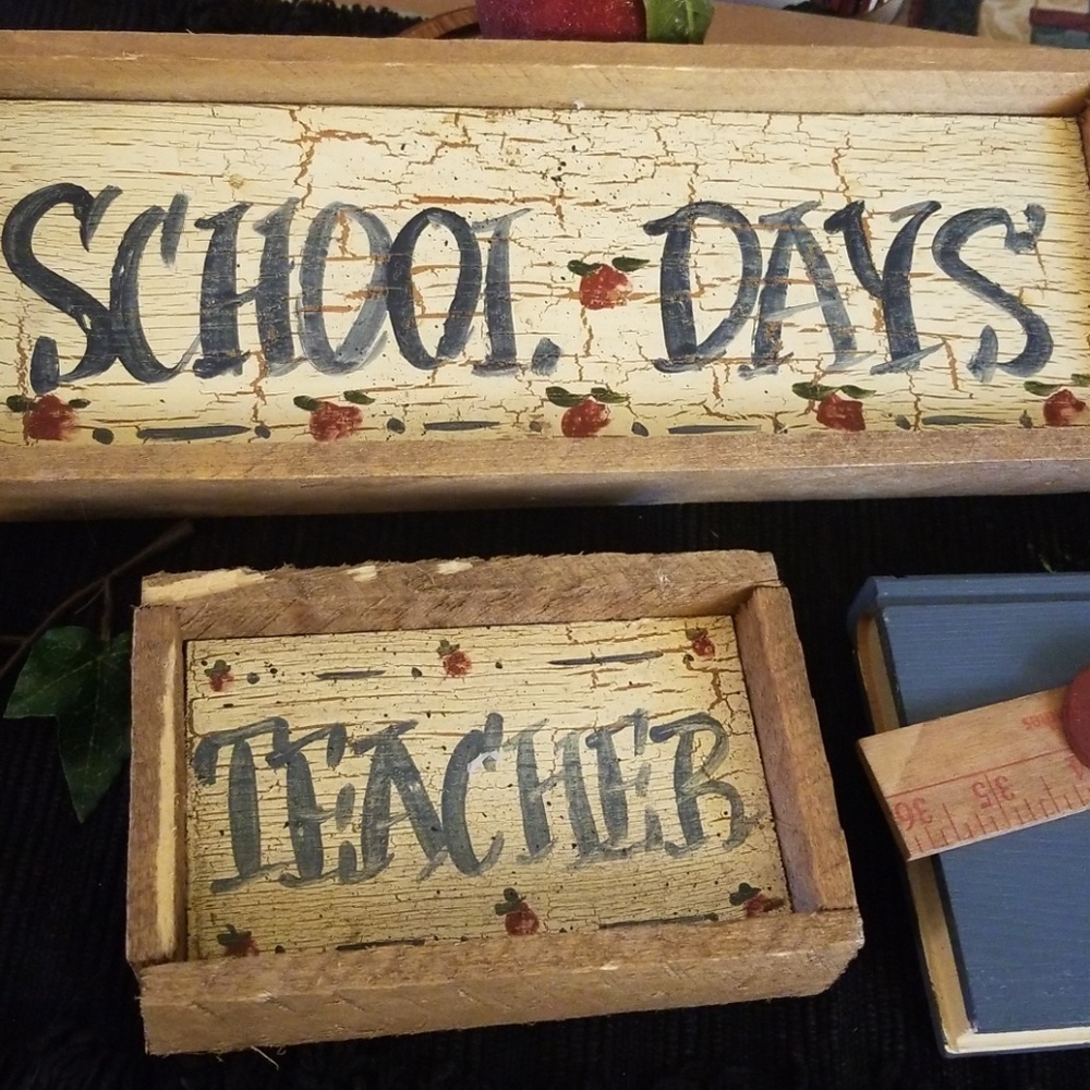 SCHOOLDAZE 3 PC. Teachers Set. - Picture 4 of 5